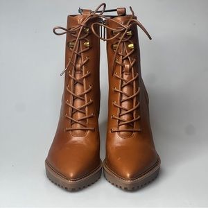 Make: Michael Kors Brand New without tag size 8.5